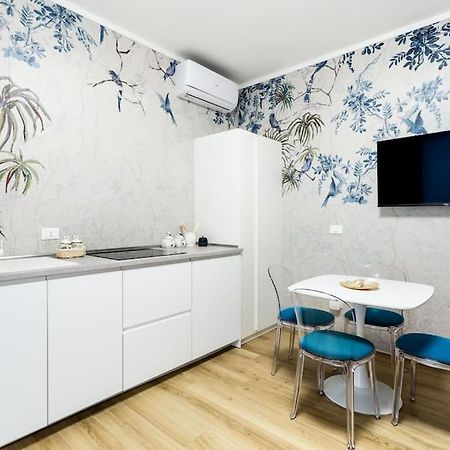 La Bella Vita - Wonderland Apartment Sottomarina Bagian luar foto